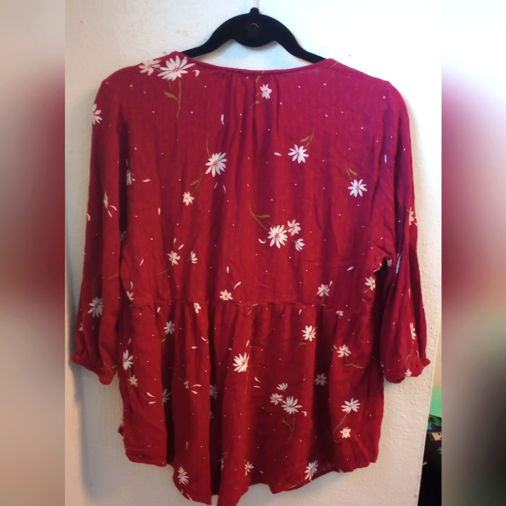 Torrid gauze style floral top